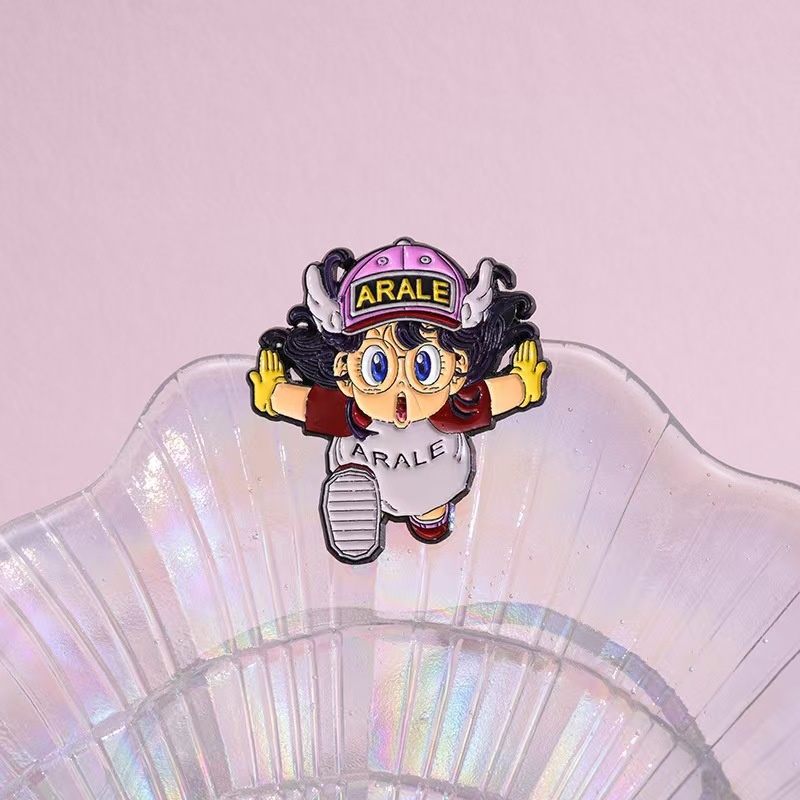 Cartoon Dr. Slump Arale Badge  - Anime Cosplay Little Girl 评论和价格
